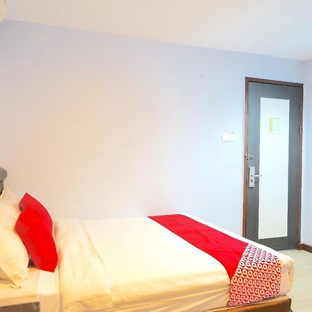 Super Oyo 89544 Utama Inn Bintulu Extérieur photo