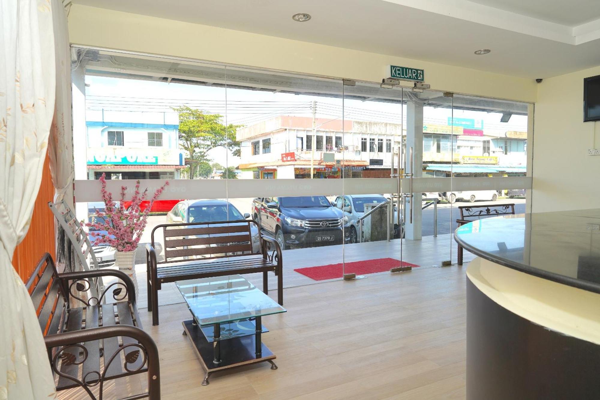 Super Oyo 89544 Utama Inn Bintulu Extérieur photo