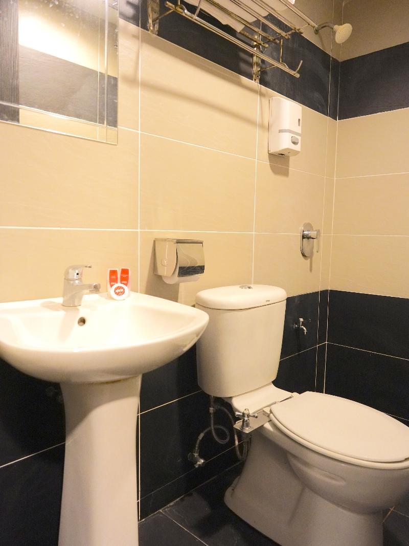 Super Oyo 89544 Utama Inn Bintulu Extérieur photo